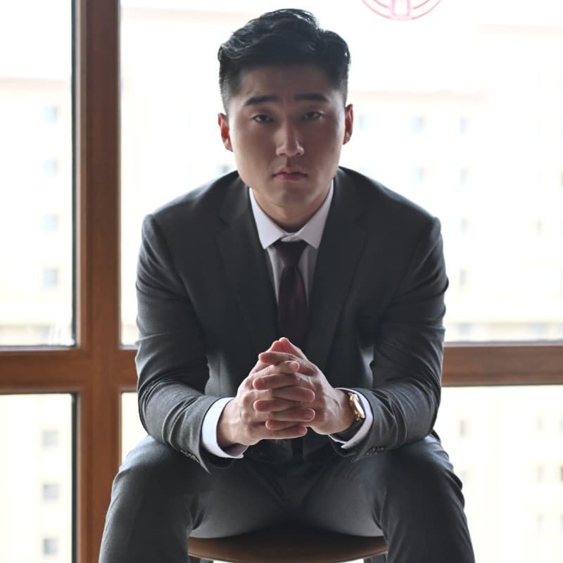 Xin W. profile